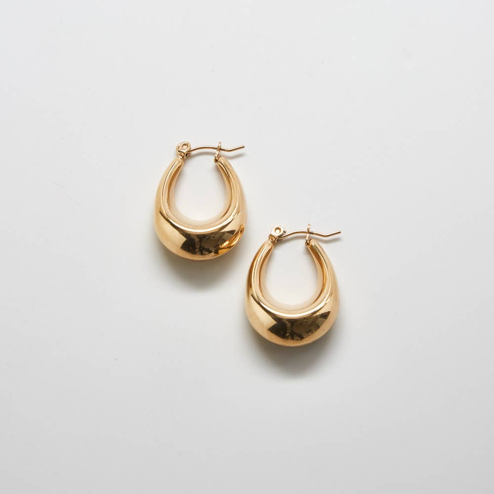 Lynn Oval Hoop Earrings